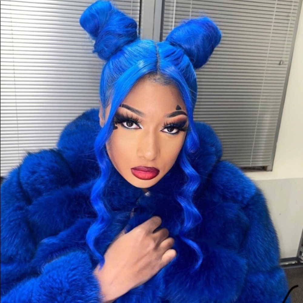 Meet your Posher, Angelina